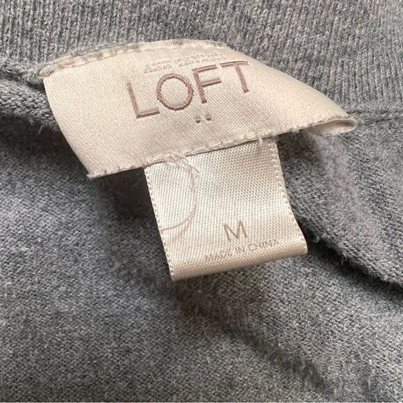 Ann Taylor Loft V neckline Cotton Sweater Heather Grey Medium - Picture 3 of 5
